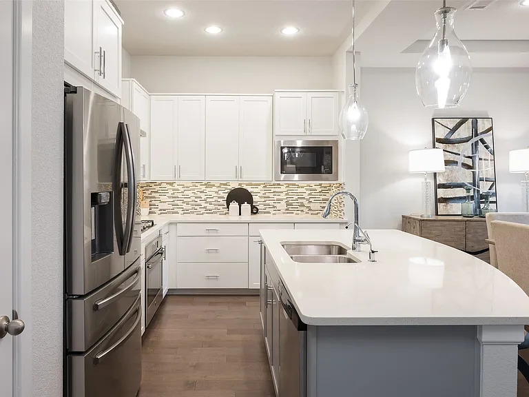 1115 Manacor Ln — Photo 15