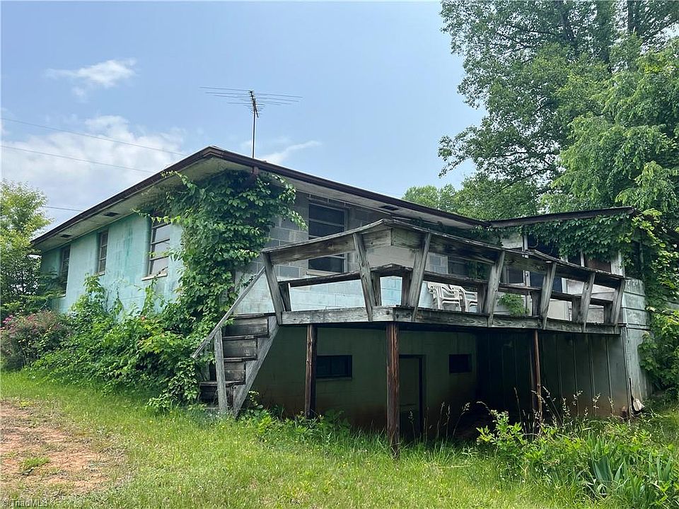 3103 Pipers Gap Rd, Mount Airy, NC 27030 MLS 1107010 Zillow