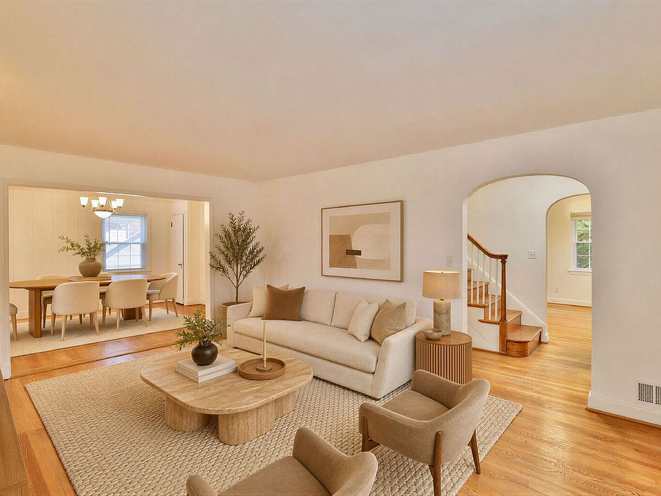 1st image of 608 Cloverfield Pl