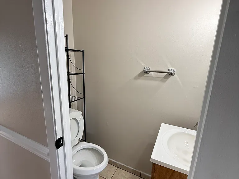 417 Carolina Ave — Photo 6