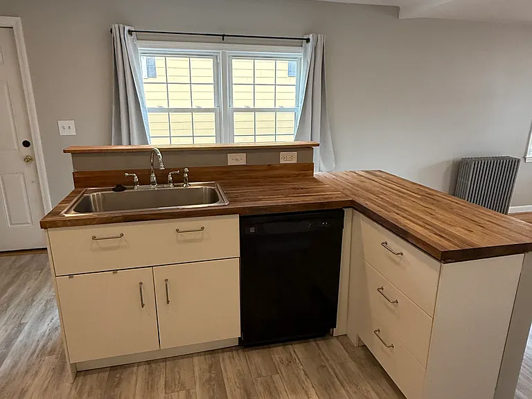 30A Longwood Ave #30A — Photo 3