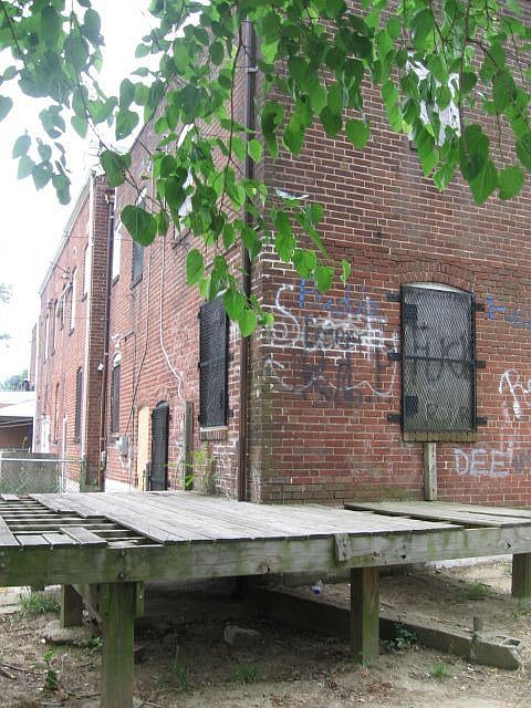 2nd image of 2853 Bookert Dr