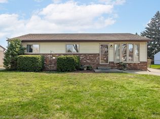 34342 Centennial Ct, Sterling Heights, MI 48312