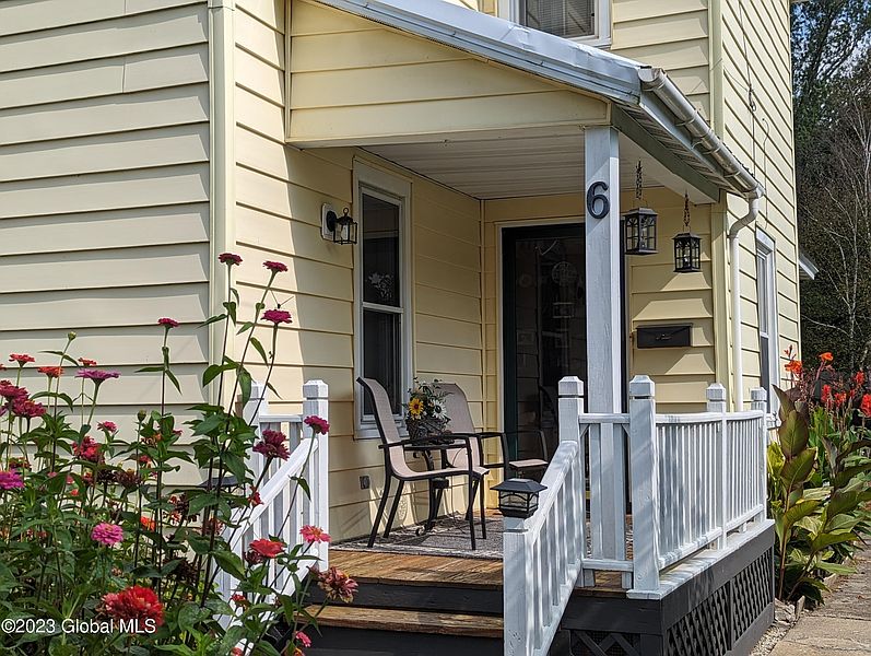 4th image of 6 Averill Street Street