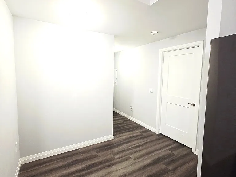 108 Garment St #1502 — Photo 10