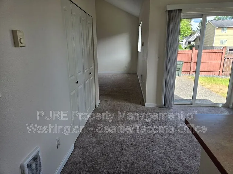 5027 NE 5th Pl — Photo 12