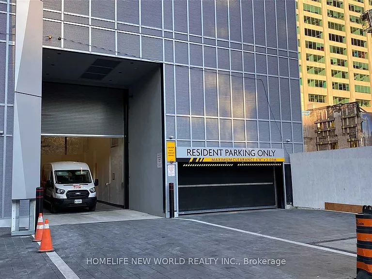 1 Yorkville Ave #2810 — Photo 34