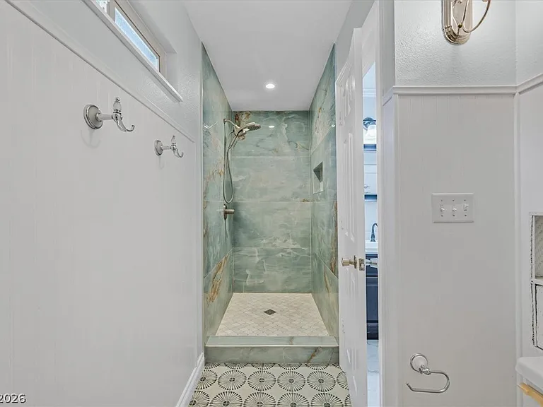 2238 Marlboro Dr — Photo 17