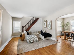 37 Waverly Pl, Red Bank, NJ 07701