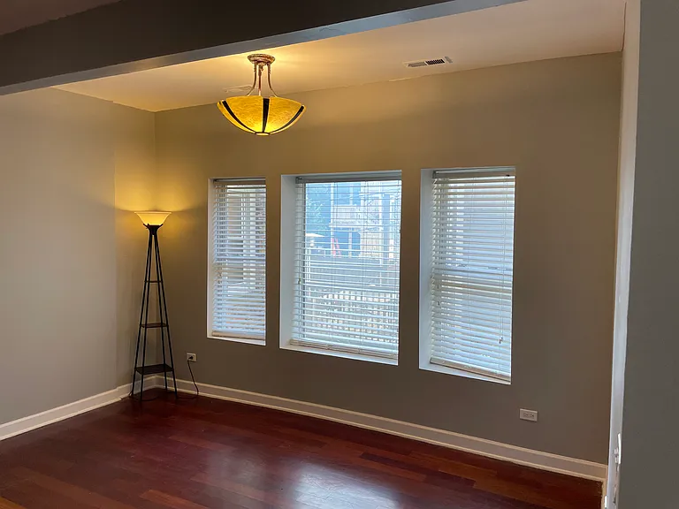 5924 S King Dr #1 — Photo 9