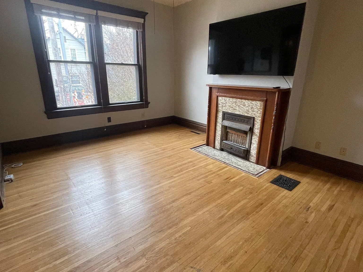 1 bed, 850 sqft, $1,200 — Photo 3
