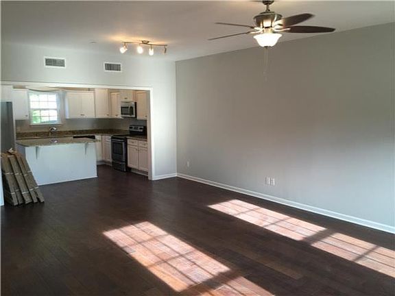 3rd image of 95 Plumlee Dr #18