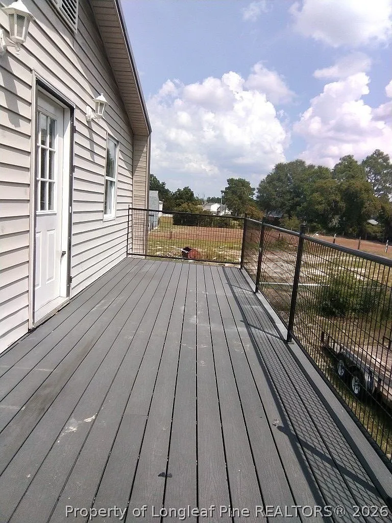 2 bed, 1.0 bath, 800 sqft, $995 — Photo 3