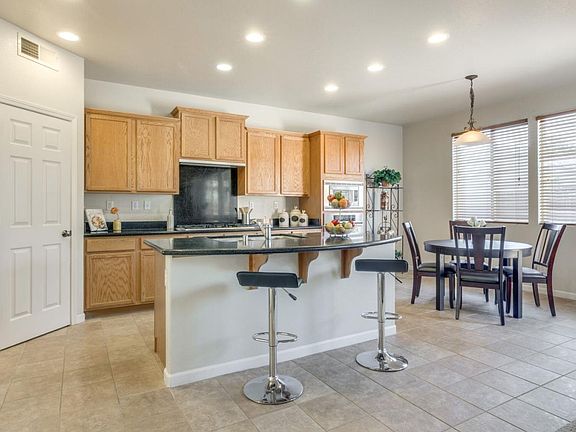 4th image of 10020 Wild Orchid Way