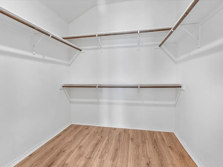 1729 Park Trails Blvd — Photo 36