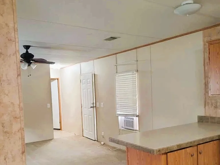 54 Cannon Dr — Photo 2