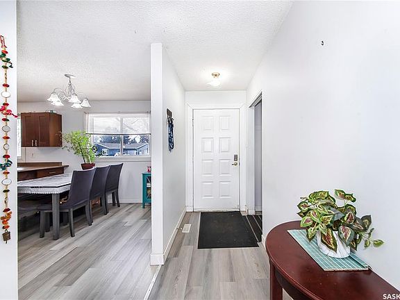 5th image of 639 Redberry ROAD