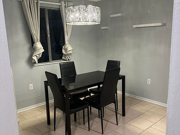 5th image of 3808 Cortez Cir
