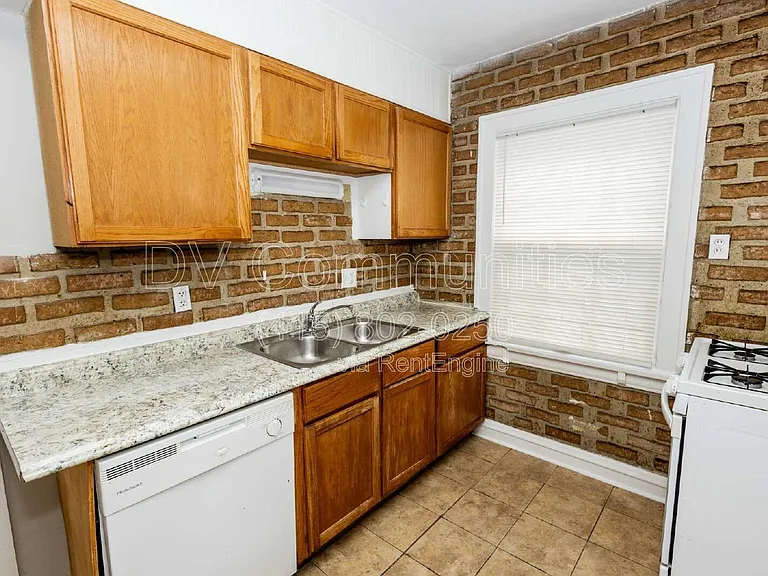 3579 Riedham Rd #UP — Photo 9