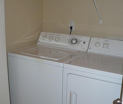 3rd image of 12224 NE 8th St APT 106