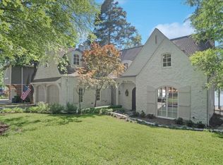 316 Hideaway Central Ln, Lindale, TX 75771
