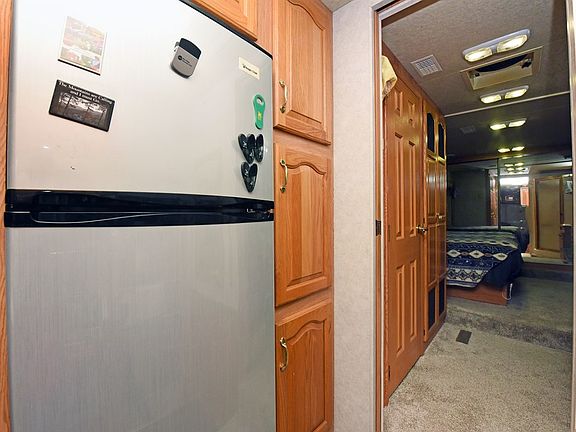 41st image of 1091 Creekside Dr