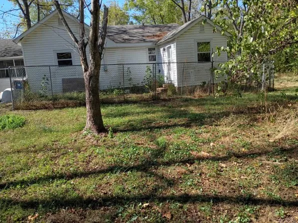 1002 W Ellis St, Salem, MO 65560