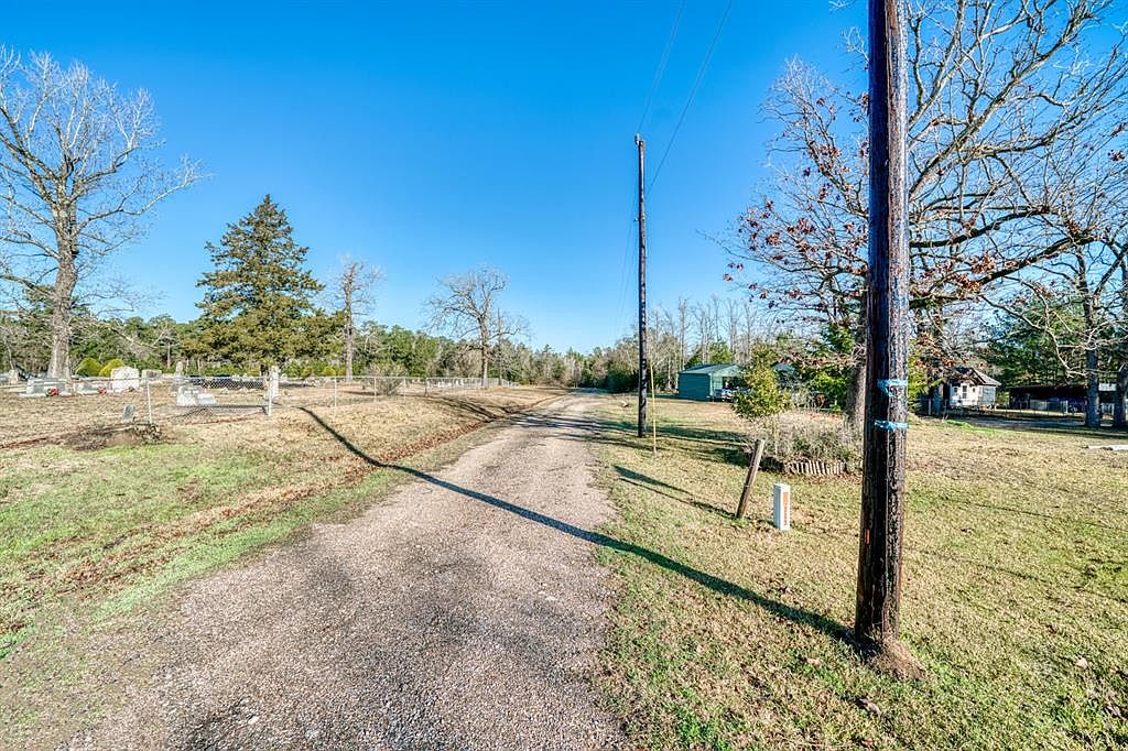 E Fm 942, Livingston, TX 77351 Zillow