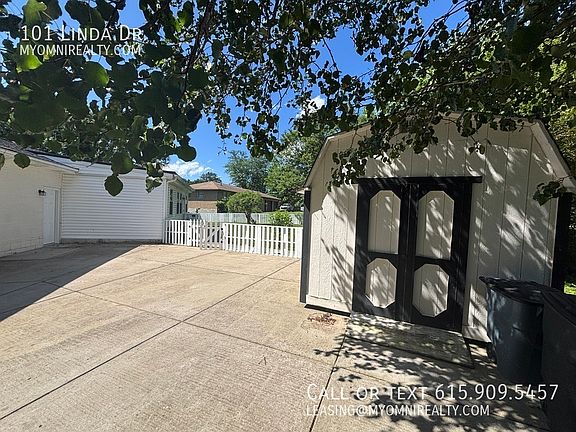 3rd image of 101 Linda Dr