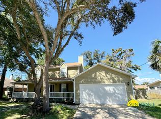 3 Shamrock Dr, Mary Esther, FL 32569