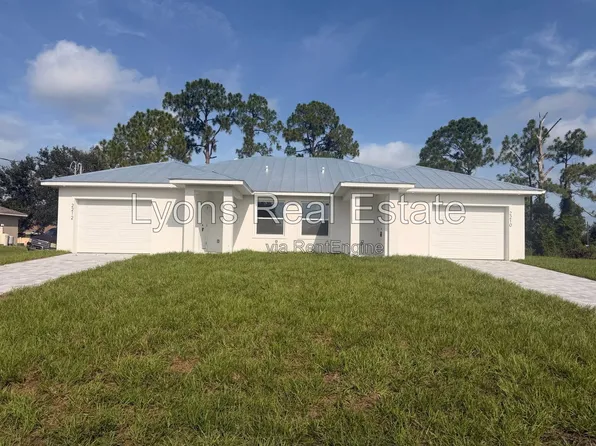 2210 Armour Rd, Lehigh Acres, FL 33973