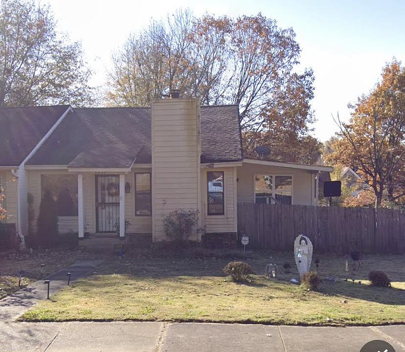 Close to e everything in the intersection of Cordova and Raleigh la Grange Private parking .Ready today. Easy applications.Same day approvals.