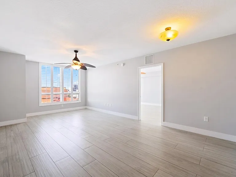 610 W Las Olas Blvd #1016N — Photo 5