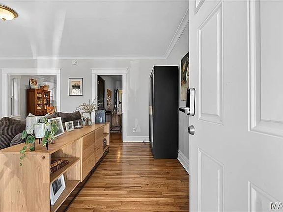4th image of 5234 Devonshire Ave #2F