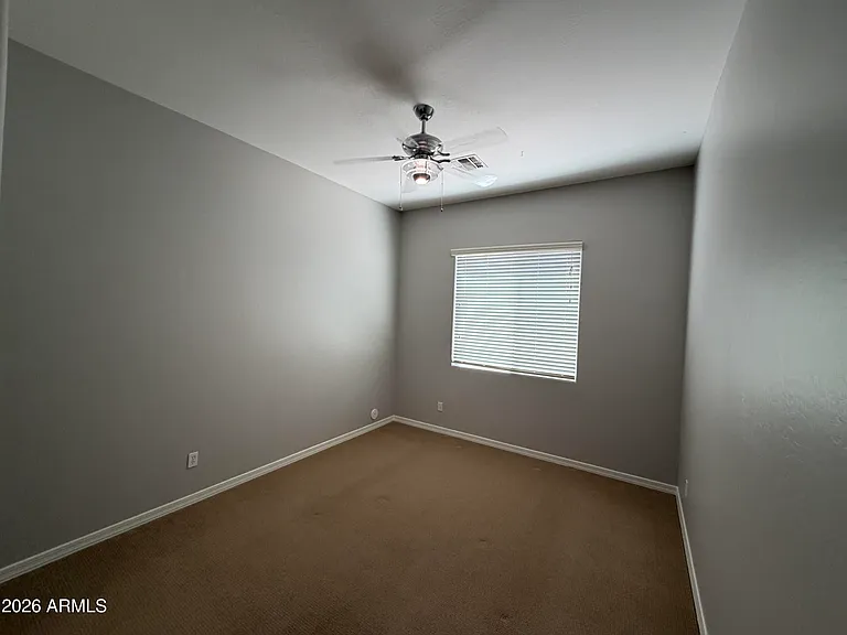 2417 E Iris Dr — Photo 29