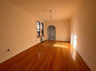 379 86th St #5W, Brooklyn, NY 11209