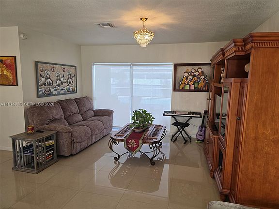 5th image of 7917 Tropicana St