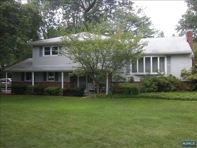 114 Karen Pl, Wyckoff, NJ, 07481