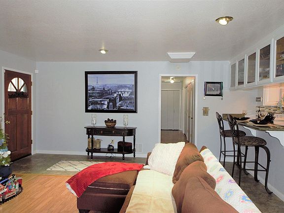 5th image of 18885 Tiffeni Dr