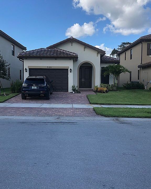 1st image of 5109 NW 52nd St