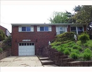671 Clifton Rd photo 1