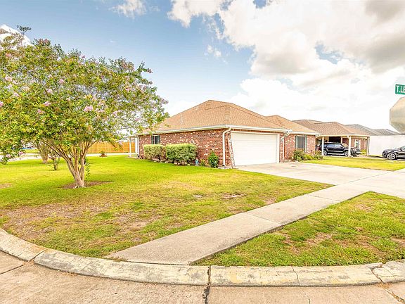 3rd image of 203 T Leigh Dr