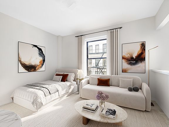 4th image of 102 W 80th St APT 42