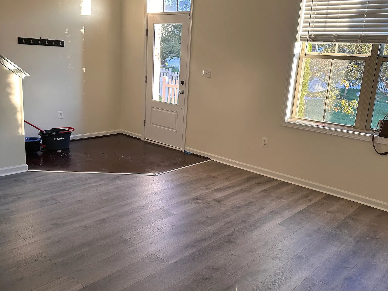 3 bed, 2580 sqft, $3,100 — Photo 4