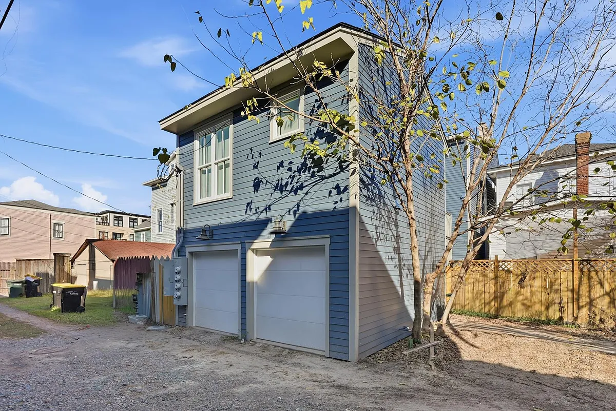 Unit Photo - 309 Lorch St #D