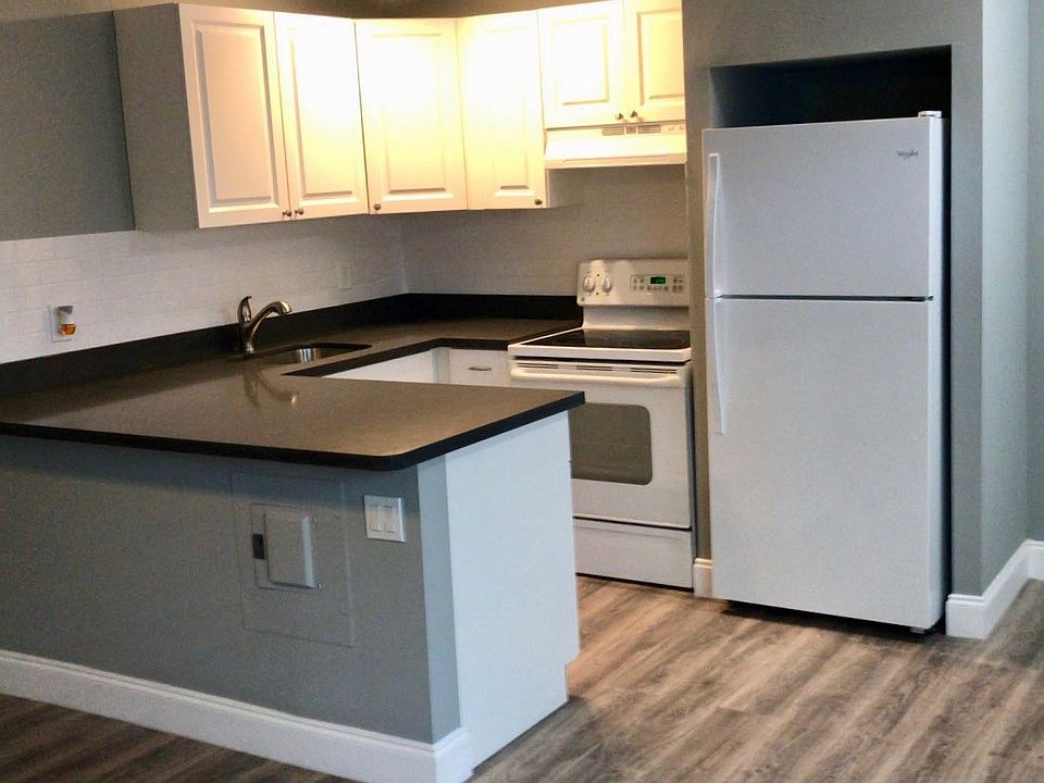 1st image of 732 SE 15th St APT 03