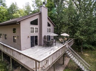 5797 S Woods Rd, Branch, MI 49402