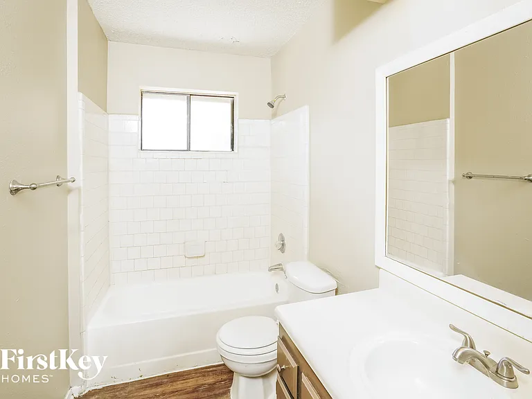 2306 Cranberry Cir — Photo 13