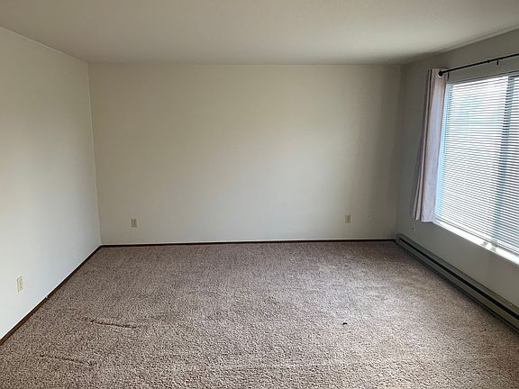 2nd image of 1292 SE 4th Ave APT 104