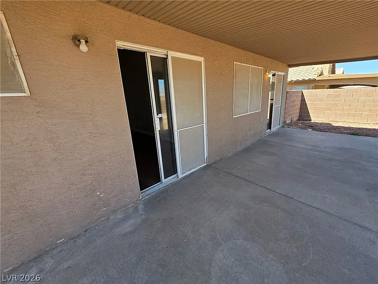 6674 Jordan River Dr — Photo 7